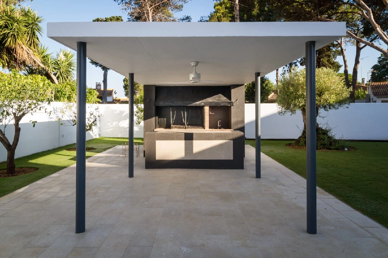 Jardín Proyecto Casa AR realizado por Estudio Ollero