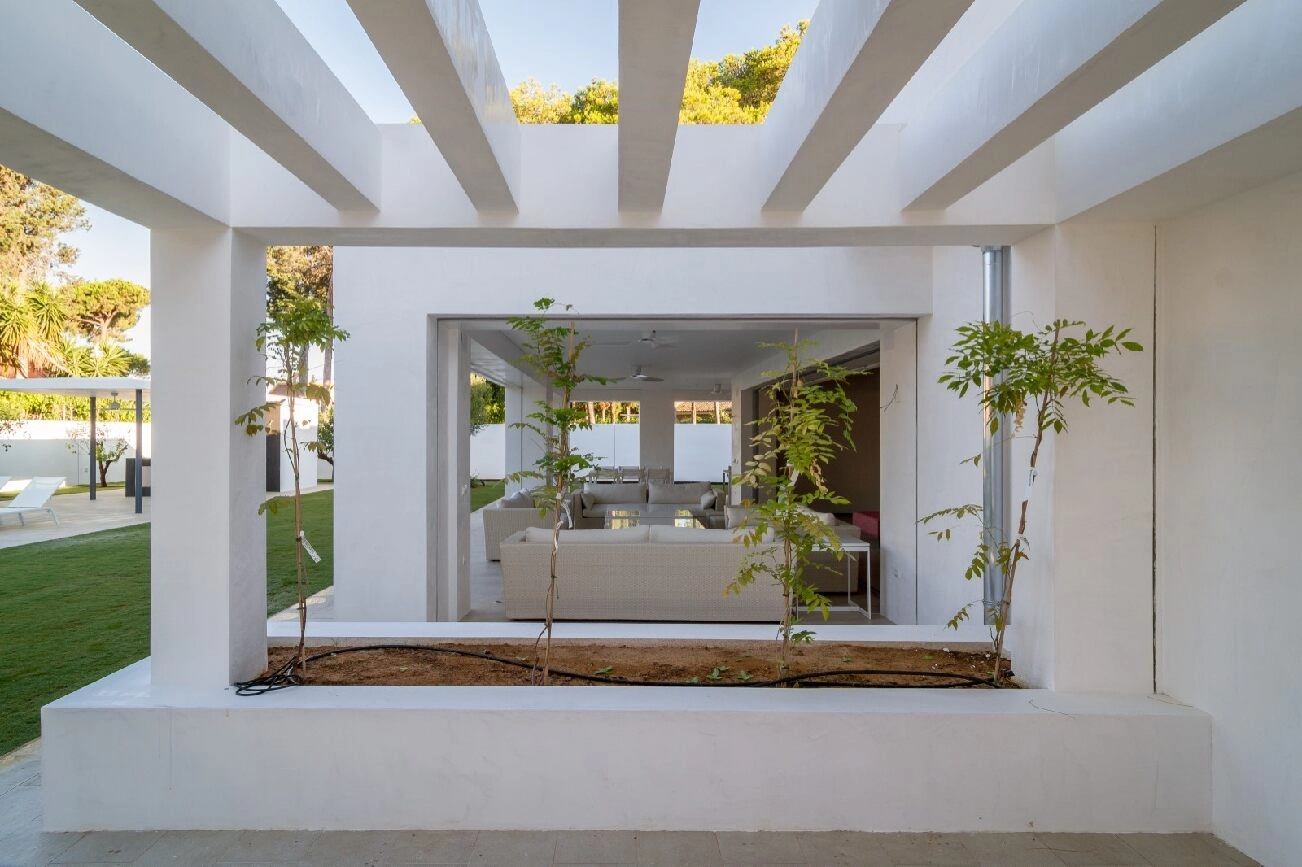 Porche Proyecto Casa AR realizado por Estudio Ollero